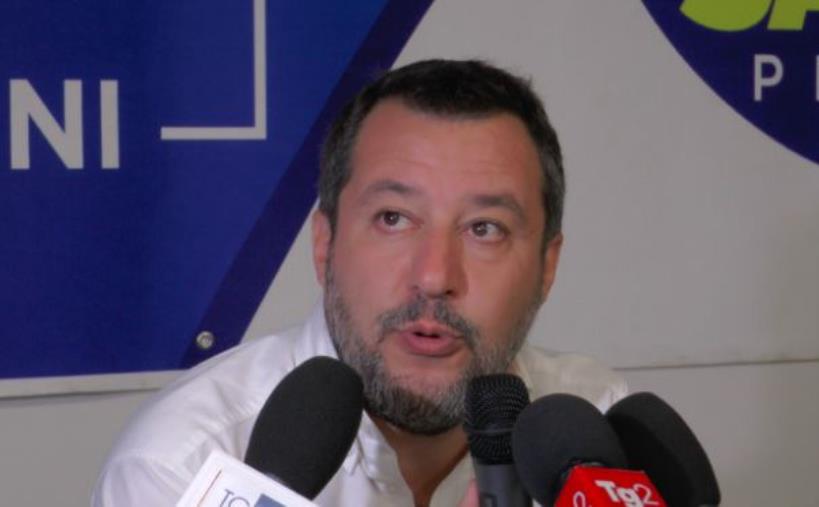 images Ponte sullo Stretto, Salvini: "Può creare 100mila posti di lavoro. Costa di più non farlo"
