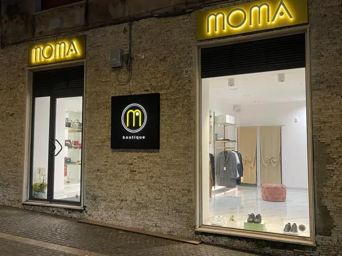 images Catanzaro, le grandi firme sbarcano in centro con il negozio di abbigliamento Moma