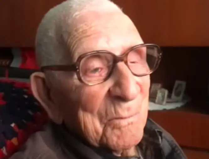 images Morto nella sua Simbario a 111 anni Vincenzo Nardi: era il secondo uomo più longevo d'Italia 