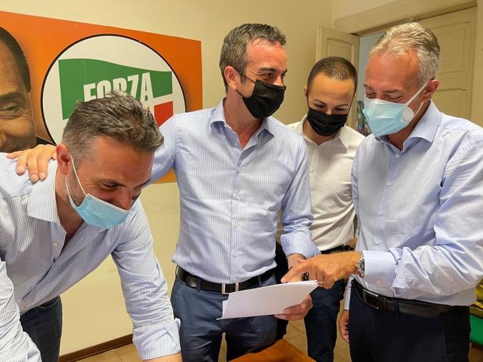 images Regionali. Occhiuto: "Inviate all'Antimafia le candidature per controllo preventivo. Alcuni dovranno fare passo indietro"