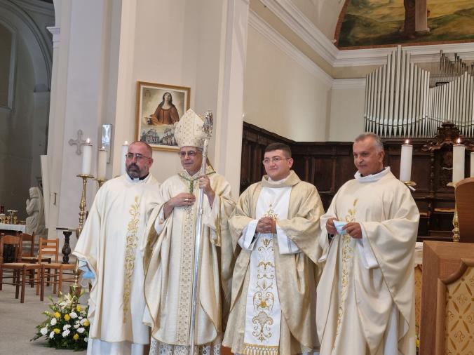 images Lamezia Terme. Don Christian Mion ordinato sacerdote. Mons. Schillaci: “Dona sempre più te stesso per la salvezza degli uomini”