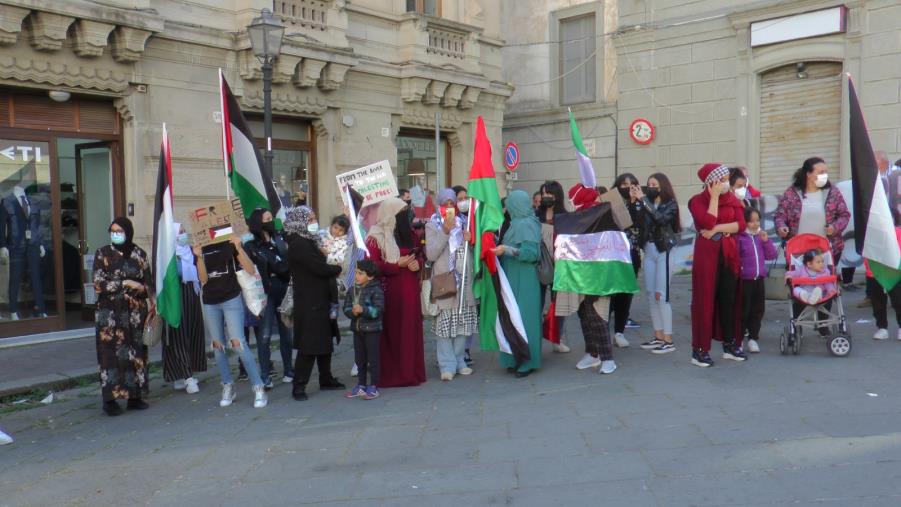 images Conflitto in Medio Oriente. La voce del popolo palestinese in piazza a Catanzaro