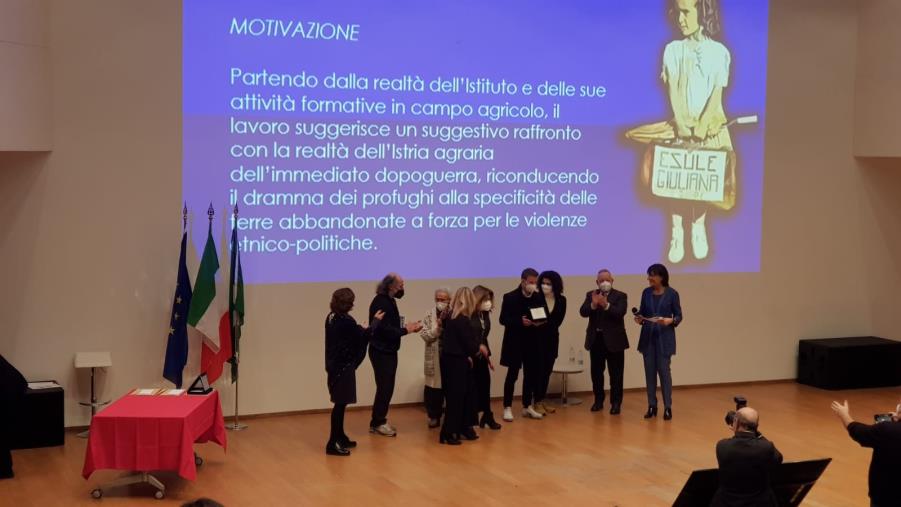 images Catanzaro, non solo tecnica ma anche coscienza civile: l'istituto Agrario premiato a Milano  