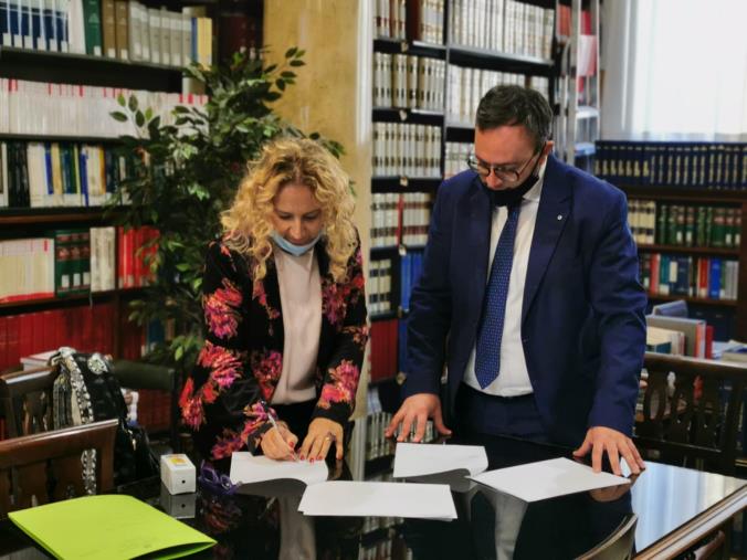 Lavoro e formazione s'incontrano nel protocollo d'intesa tra Ordine degli Avvocati di Catanzaro e Istituto "Grimaldi-Pacioli" 