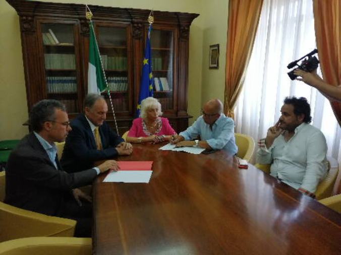 Cosenza, un protocollo per tutelare il Parco del Pollino dagli incendi