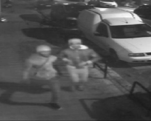 images Picchiano e derubano un uomo nel centro storico: arrestati dai carabinieri