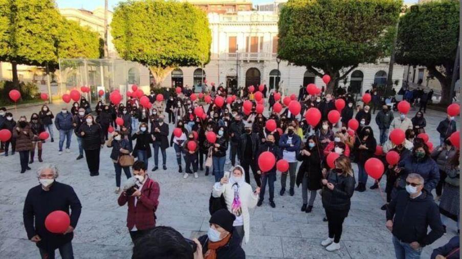 Il Comitato “Commercianti Reggini” sceglie il riscatto: “Apriamo i negozi il primo maggio”