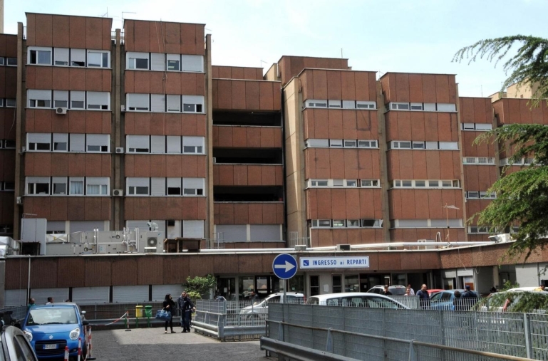 images Ospedali Riuniti Reggio, diffida dagli infermieri per omessa indennità di rischio radiologico