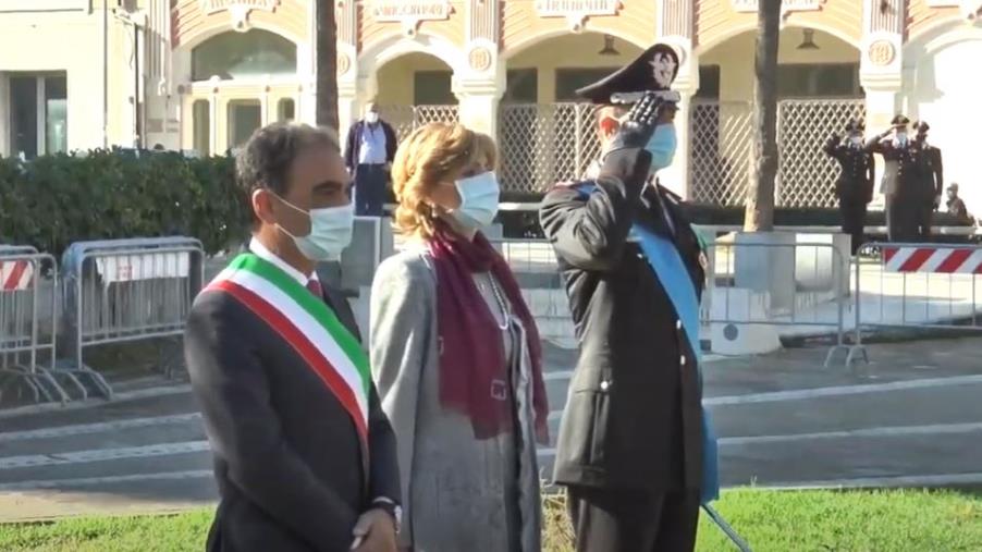 images Catanzaro celebra la Giornata delle forze armate, unità nazionale anche contro il Covid (VIDEO)