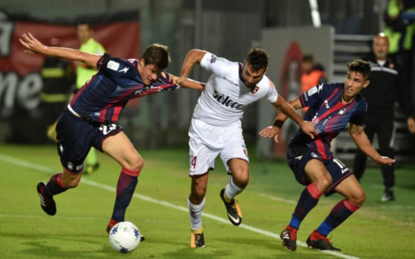 images Serie B: Salernitana-Crotone 3-2, rossoblù beffati nel finale