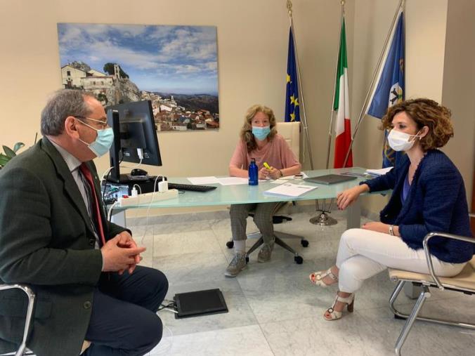 images Usr Calabria, l'assessore Savaglio incontra i referenti ministero: "Sintonia istituzionale"