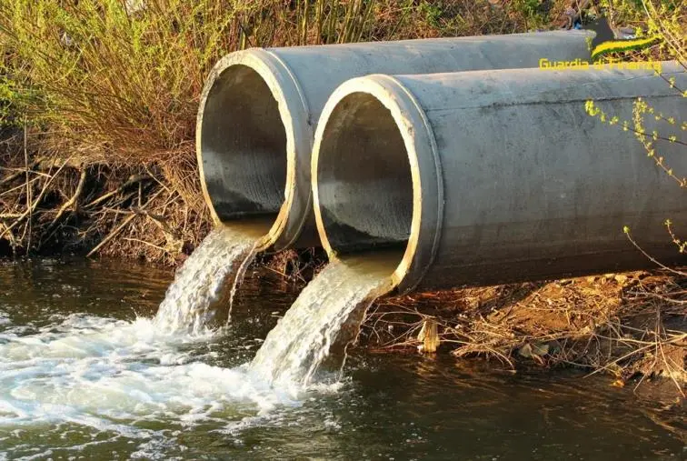 images Scarichi abusivi nel torrente Malfrancato nel Cosentino: sequestrato agriturismo 