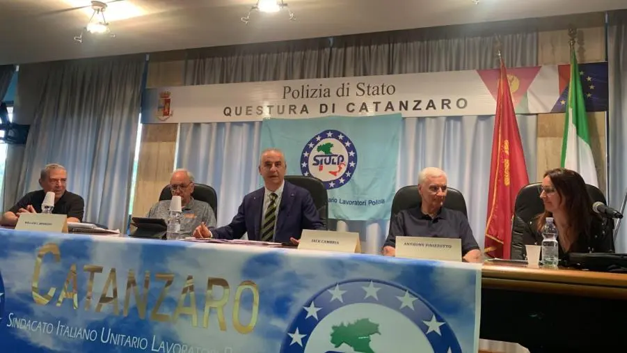 Ex agenti Fbi parlano dello sviluppo della psicologia nelle investigazioni in un seminario del Siulp Catanzaro