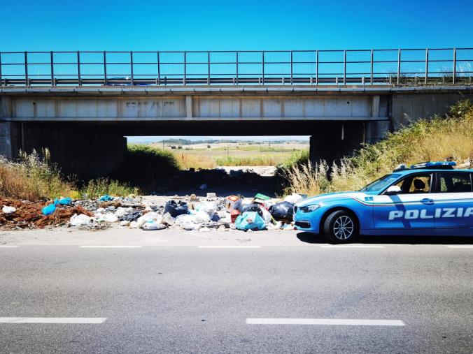 Crotone, sequestrata una discarica abusiva in località Gabella 