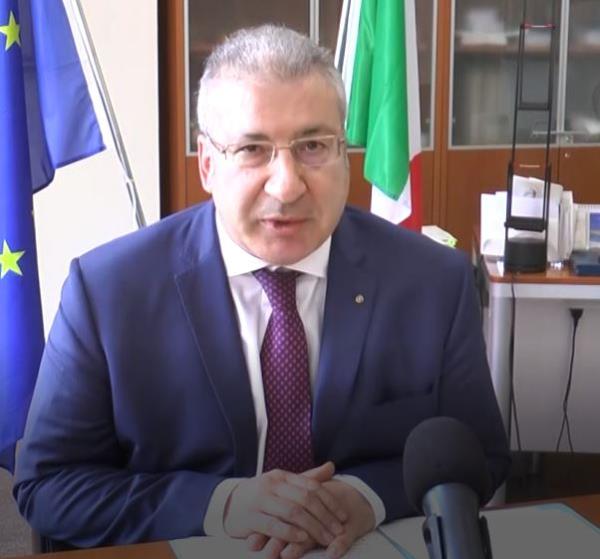Il direttore di Bankitalia Catanzaro, Magarelli: "La crisi come un Cigno nero. Ecco come risollevare l'economia calabrese" (VIDEO INTERVISTA)