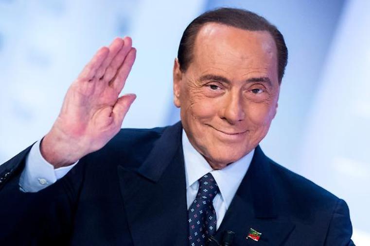 images Berlusconi a Maimone: "L'unico centro possibile, in Italia, è quello rappresentato da Fi”