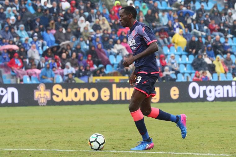 images Serie B, Super Simy e Crociata: Crotone batte Entella 3-1