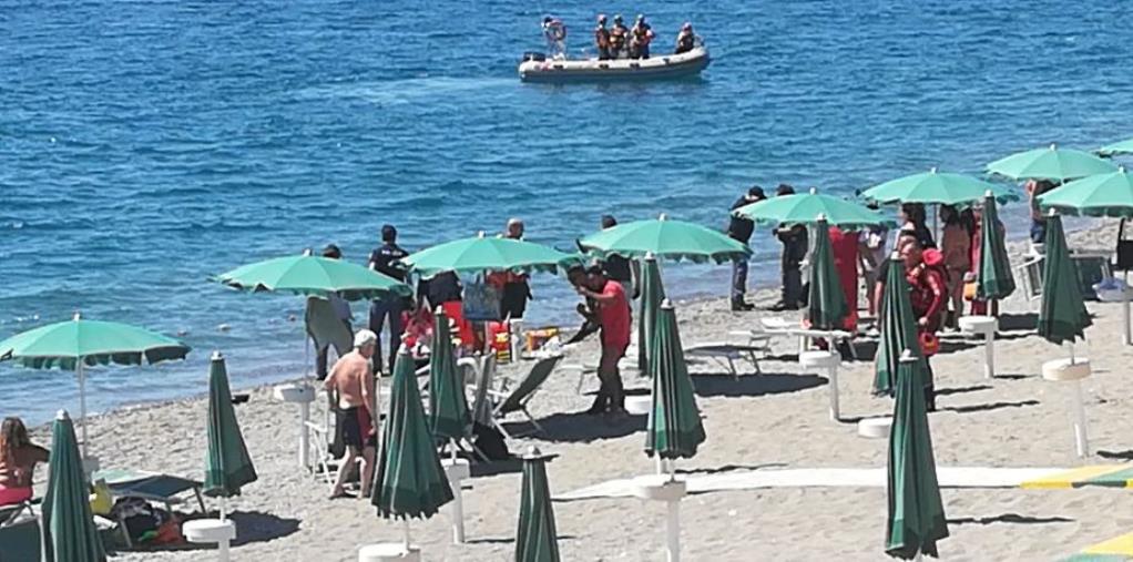 images Tragedia in spiaggia a Catanzaro Lido. Morta una donna  (VIDEO)