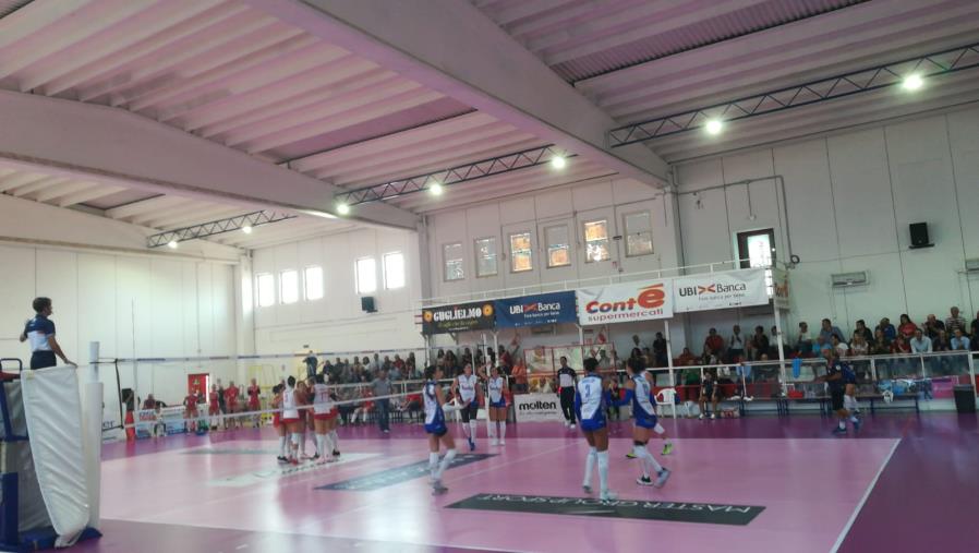 Volley A2, Soverato batte l’Olbia 3-0 al Palascoppa e guida il torneo