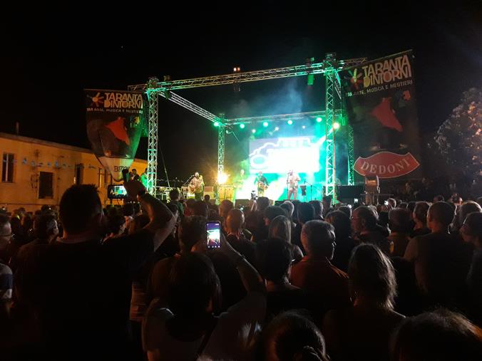 images Squillace, successo per la prima serata di "Taranta e dintorni" 2019 (VIDEO)