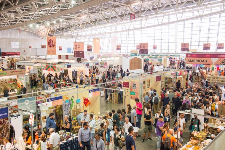 images Salone del Gusto, riflettori accesi sulla nocciola tonda bio e il miele di Amaroni