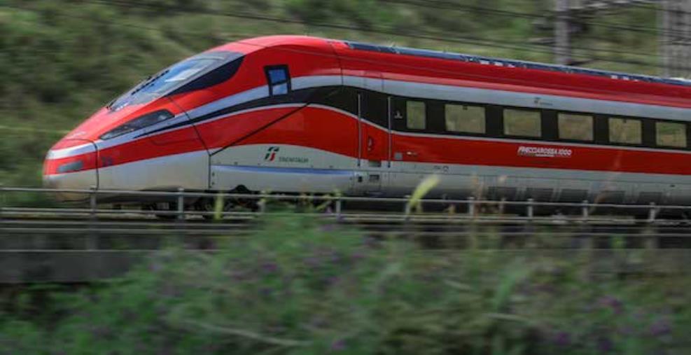 images Il personale di Trenitalia incrocia le braccia in Calabria: treni fermi il 29 settembre
