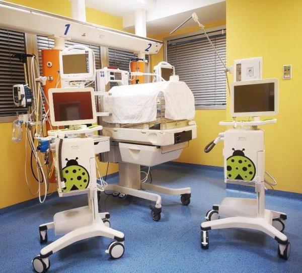 images Donati due ventilatori polmonari alla Neonatologia del Gom di Reggio Calabria