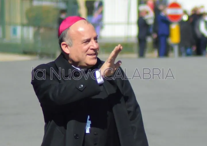 images Naufragio migranti, il vescovo Panzetta: "I politici pensino al bene comune" 