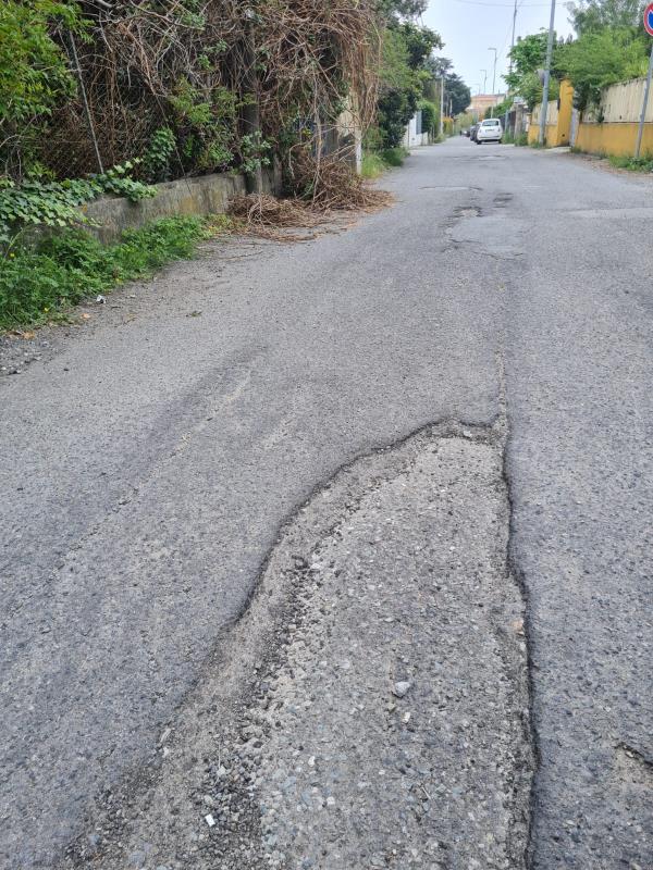 images Catanzaro. Riccio: “Che fine ha fatto il regolamento per l’esecuzione di opere che richiedono interventi di manomissione del suolo e sottosuolo pubblico?”