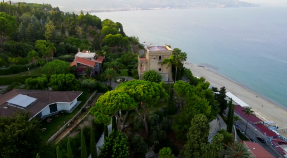 images "Polvere di mare", il video di tre ragazzi di Catanzaro sulle bellezze della Calabria (VIDEO)